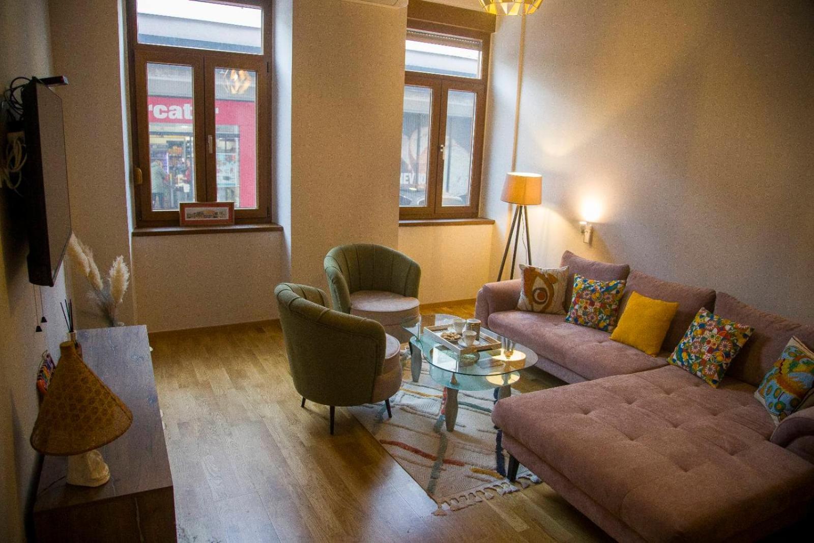 Plaza Del Oriente Old Town Appartement *